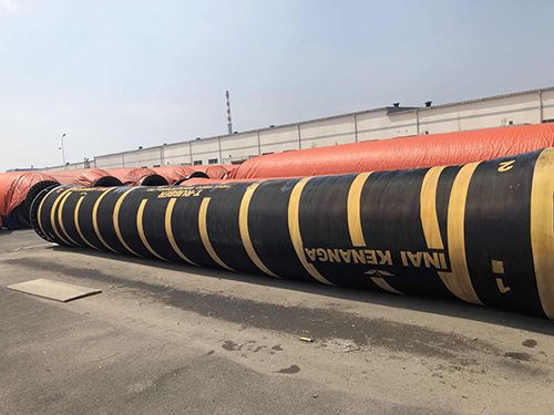 Submerged hose